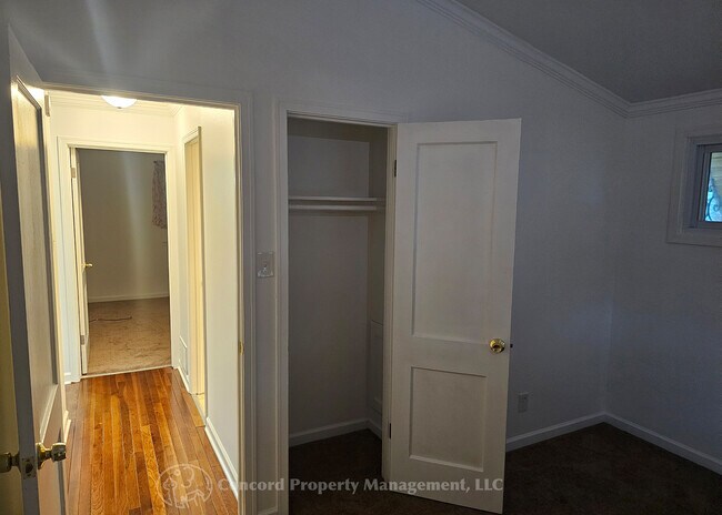 Building Photo - 7607 Meadow Way