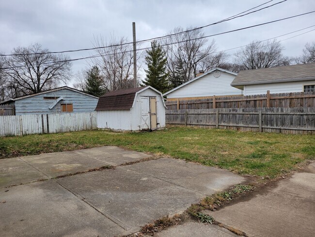Building Photo - 7404 E 34th Pl