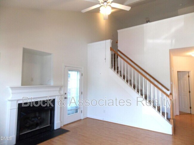 Building Photo - 2701 Sterling Park Dr