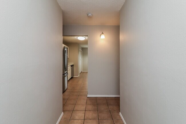 Building Photo - 6200 Kary Lynn Dr S