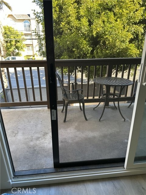 Building Photo - 11438 Moorpark St