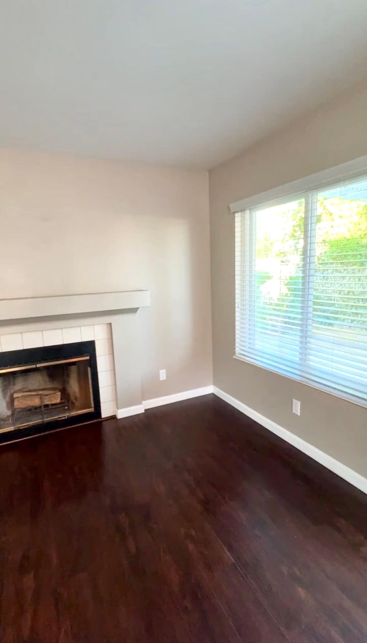 Building Photo - 2126 Shoreview Pl