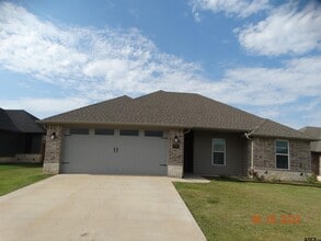 Building Photo - 1708 Stephanie Dr