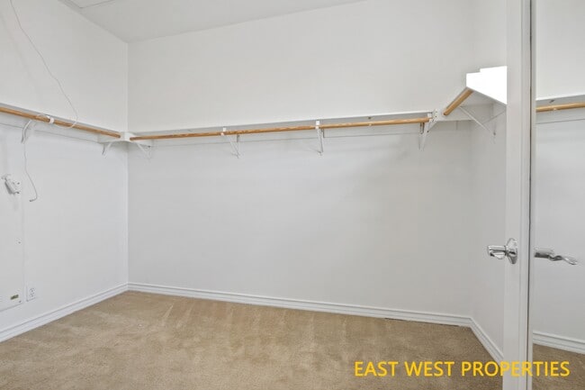 Building Photo - 52 Honey Locust