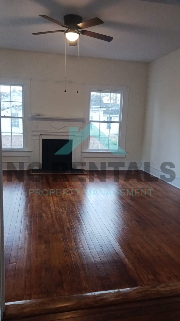 Building Photo - 307 N Parker St