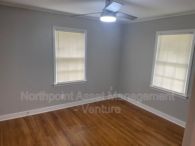 Building Photo - 1026 Linwood Rd