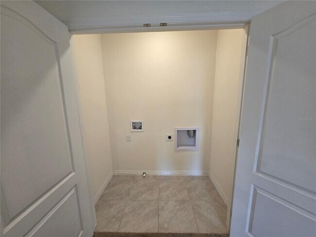 Building Photo - 1097 Blue Jay Dr