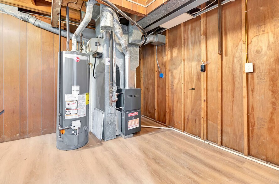 Building Photo - 5946 Sunridge Dr