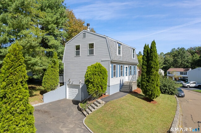 Building Photo - 124 Branca Ct