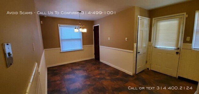 Building Photo - 7905 Bloom Dr