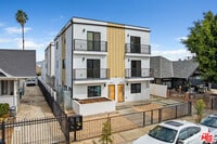 Building Photo - 3207 W 18th St