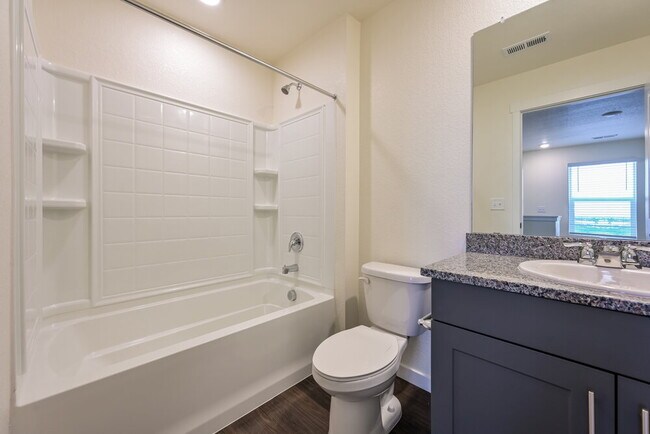 Building Photo - 13540 Oneida Ln