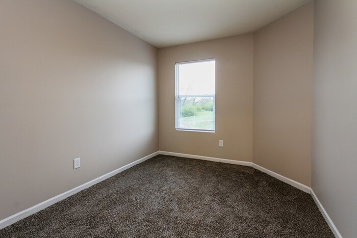 Building Photo - 8133 Whistlewood Dr