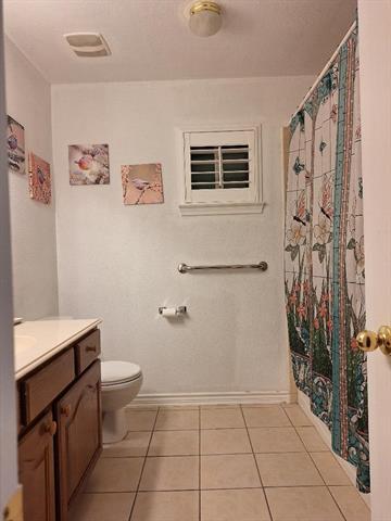 Building Photo - 2206 N Carroll Ave