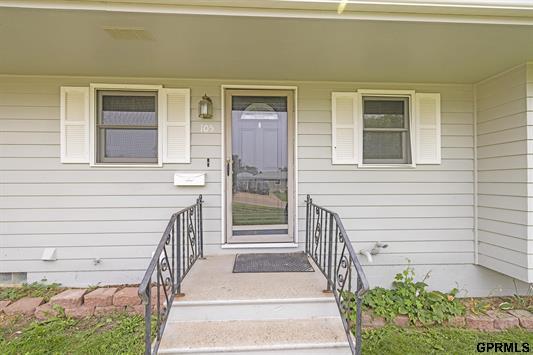 Building Photo - 105 Hillside Dr