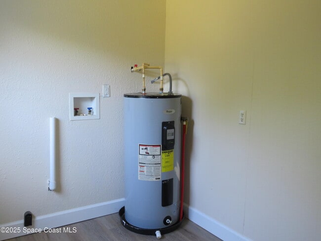 Building Photo - 1690 Elizabeth Ave