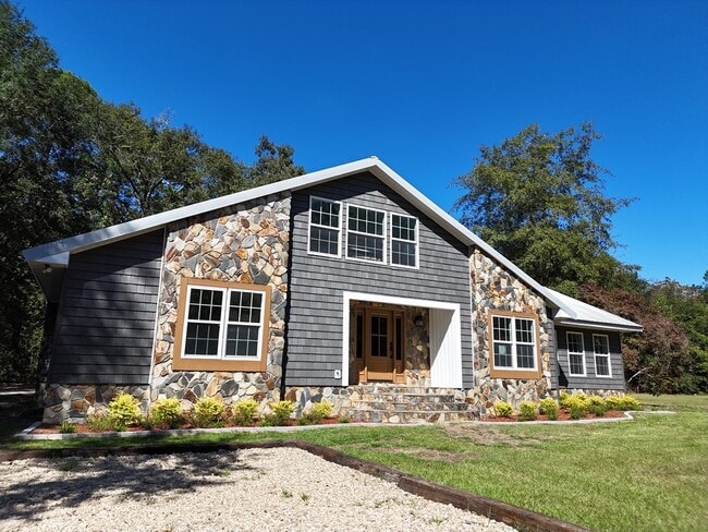 Building Photo - 171 Longwood Dr