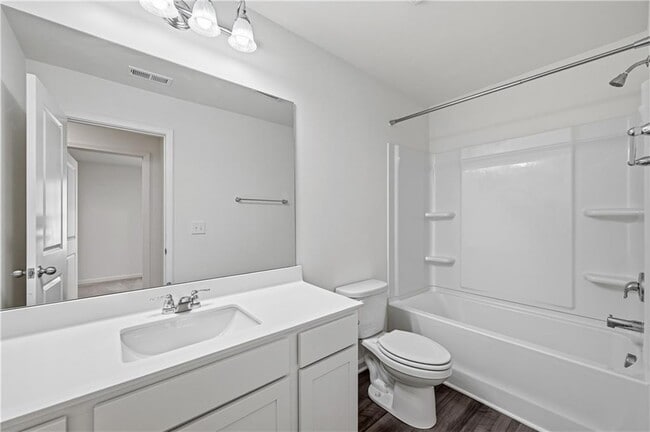 Building Photo - 206 Fenchurch Wy