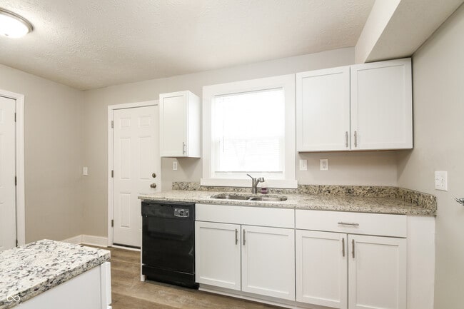 Building Photo - 4917 Barlow Dr