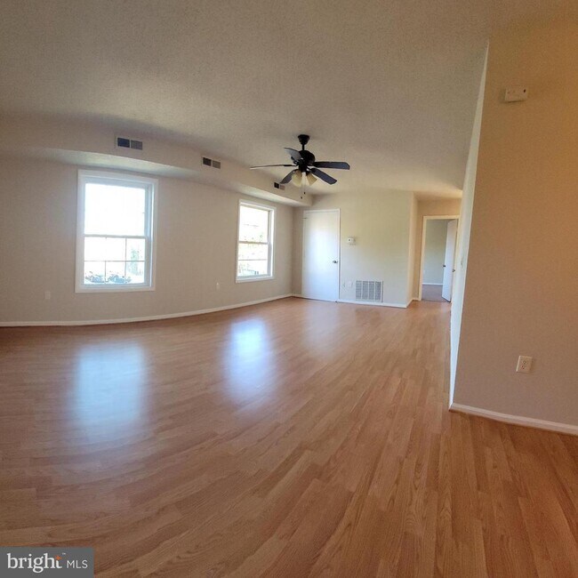 Building Photo - 3815 Swann Rd