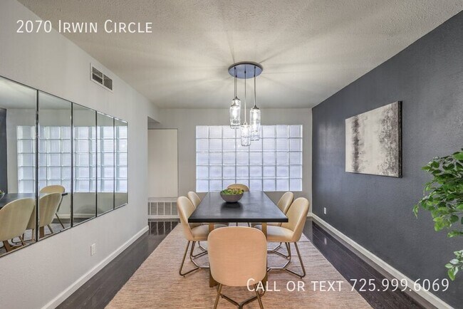 Building Photo - 2070 Irwin Cir