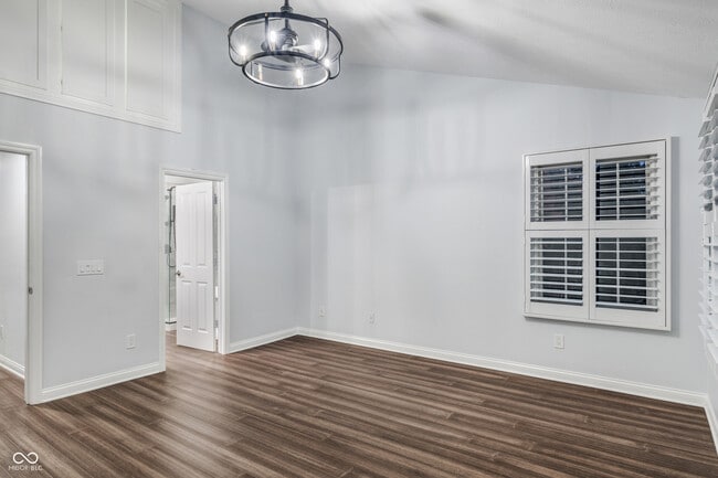 Building Photo - 2068 Broughton St