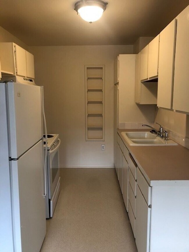Interior Photo - Harrison Court