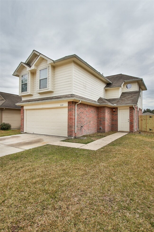 Building Photo - 527 Richcrest Dr