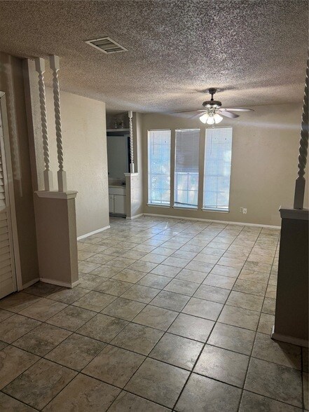 Building Photo - 5207 Sweetwind Ln