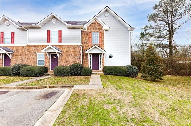 Primary Photo - 31 Middlebrook Dr
