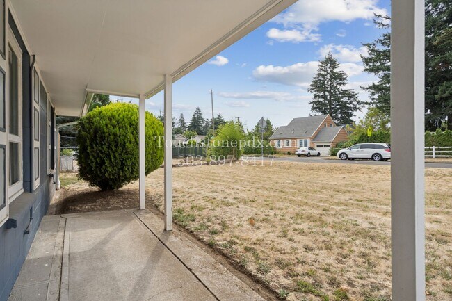 Building Photo - 9111 NE Tillamook St