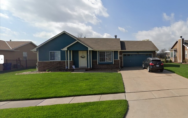 Building Photo - 1909 Summerwood St