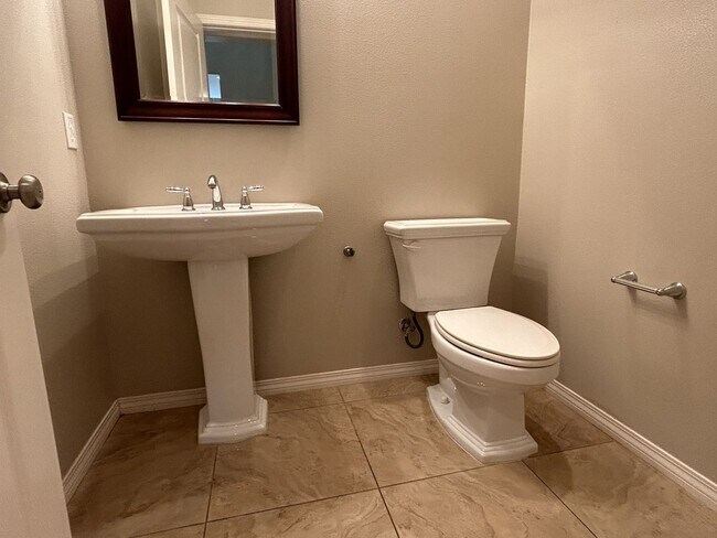 Building Photo - 3502 RAWLEY ST CORONA 92882 (5 BED / 3.5 B...