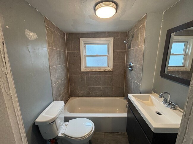 Building Photo - Use Your Tax Return For This Sweetheart of a Deal!  This is a Lease-to-Own – Not a typical rental.