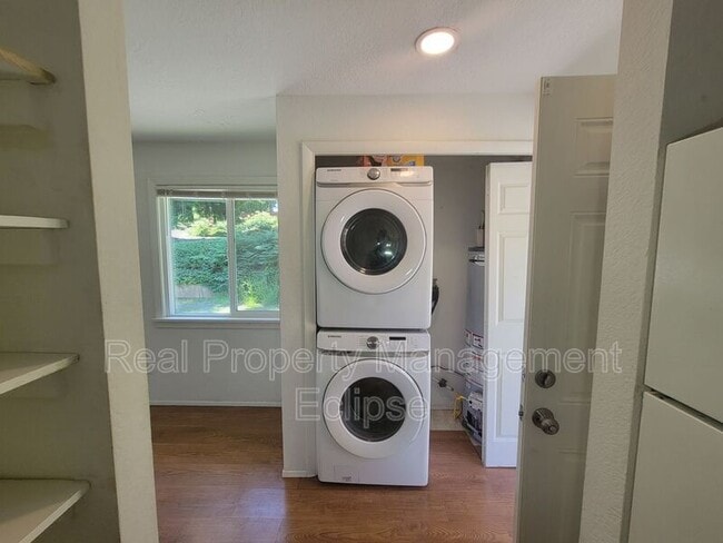 Building Photo - 9222 NE 180th St
