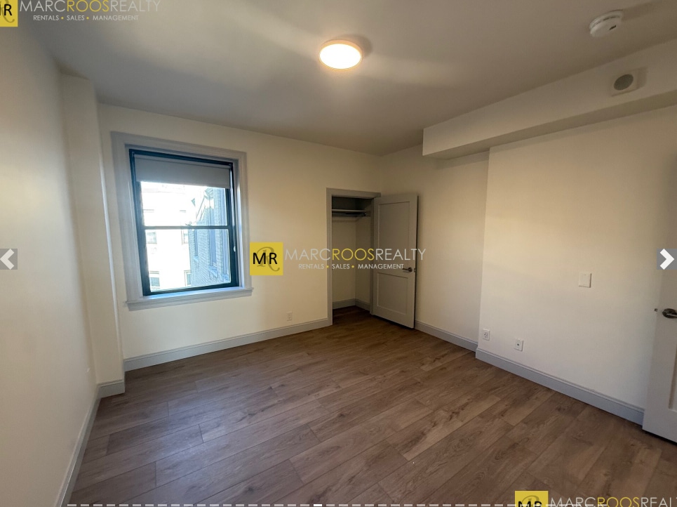 Building Photo - 471 Commonwealth Ave