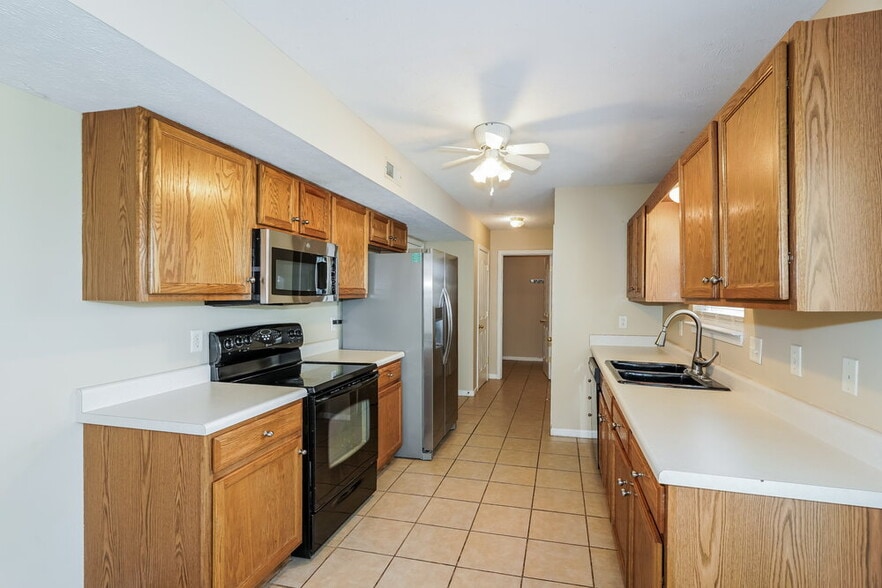 Building Photo - 1423 Pagosa Ct