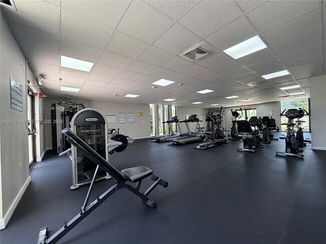 Building Photo - 8015 SW 107th Ave