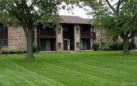 Building Photo - 250 E Thirteen Mile Rd