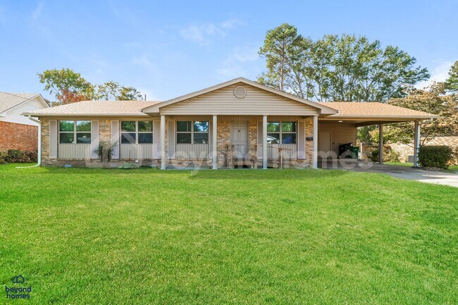 Primary Photo - Beautiful lake views with this renovated 4 bedroom / 1.5 bath home with almost 1,379 sq feet of s...