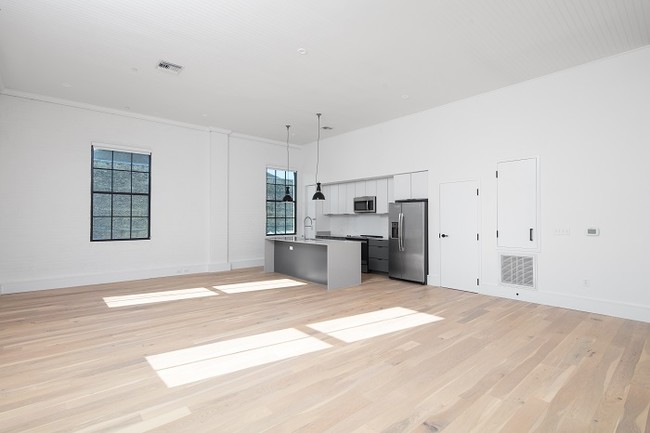 Floorplan - Auction House Apartments