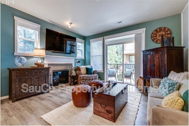 Building Photo - 175 NE 80th Ave