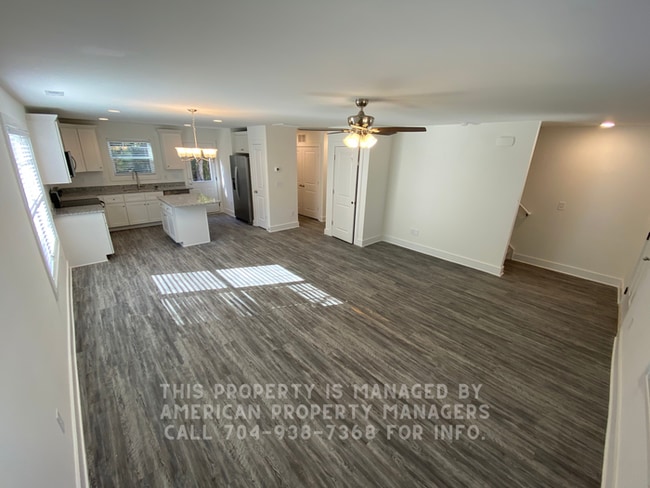 Building Photo - 660 Faith Dr SW