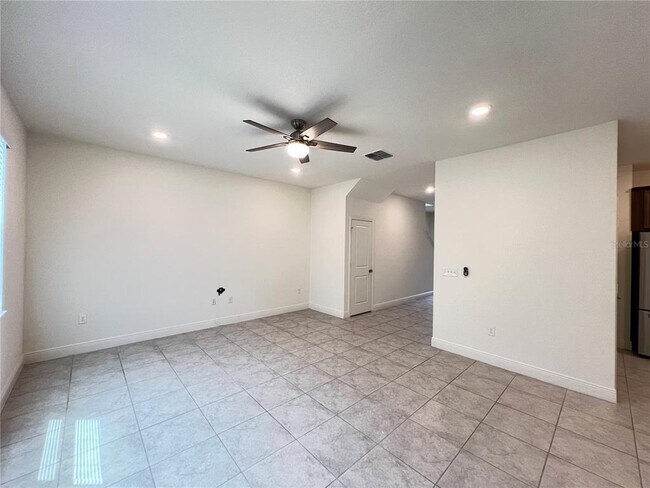 Building Photo - 2746 Sanctuary Dr