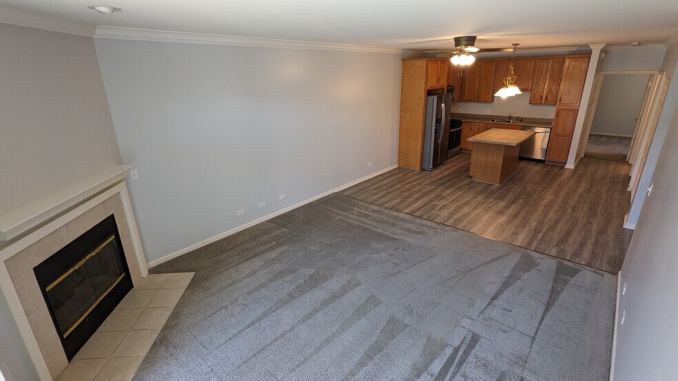 Building Photo - 8118 Honeysuckle Ct