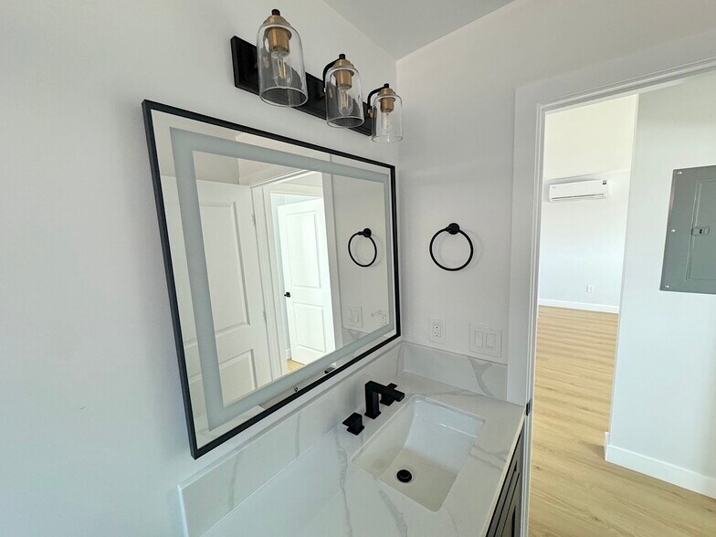 Building Photo - 18509 Burin Ave