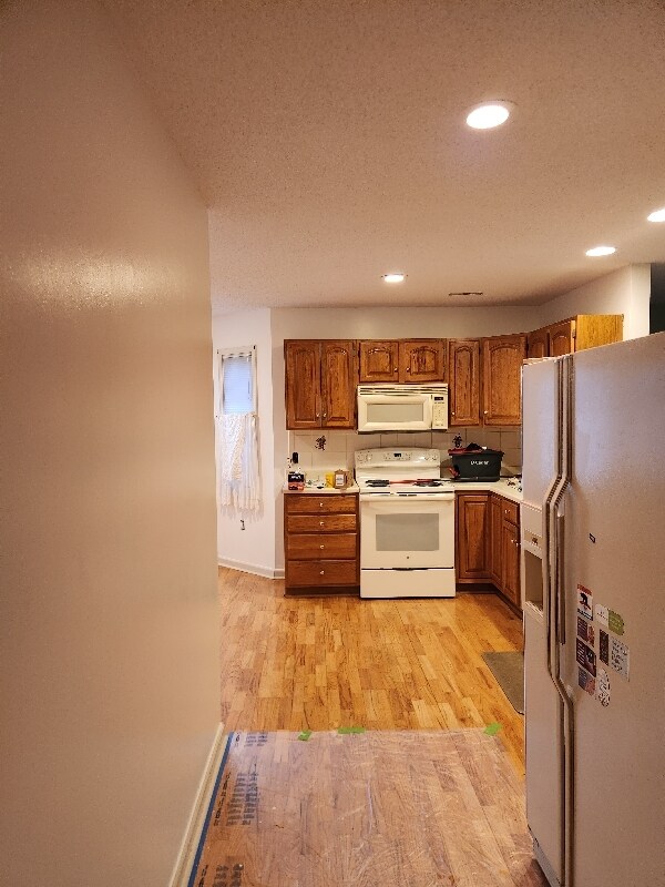 Building Photo - 1105 Estate Dr