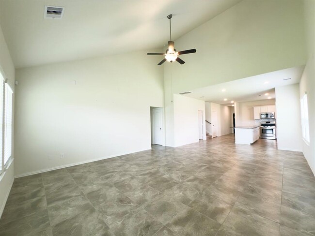Building Photo - 20206 Heather Haven Dr