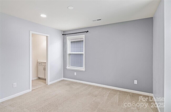 Building Photo - 4029 Spring Garden St