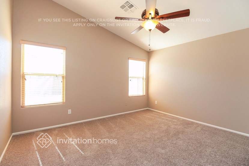 Building Photo - 423 W Corriente Ct